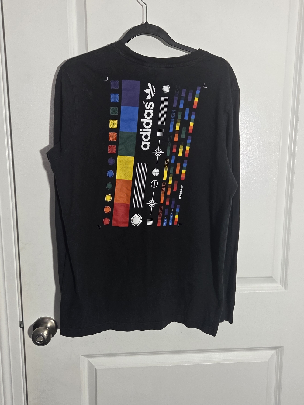 Adidas Long Sleeve Tee Mens Medium Sports T Shirt Black Cotton Colorful Graphics